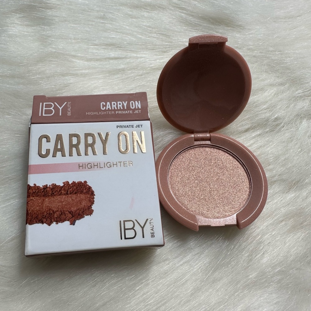 Pressed Powder Highlighter Bundle w/ Makeup Bag Lot of 7 - Picture 6 of 13